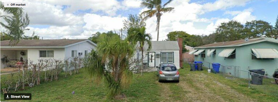 🏡✨ Hollywood Investment Opportunity – Full Renovation Potential!
