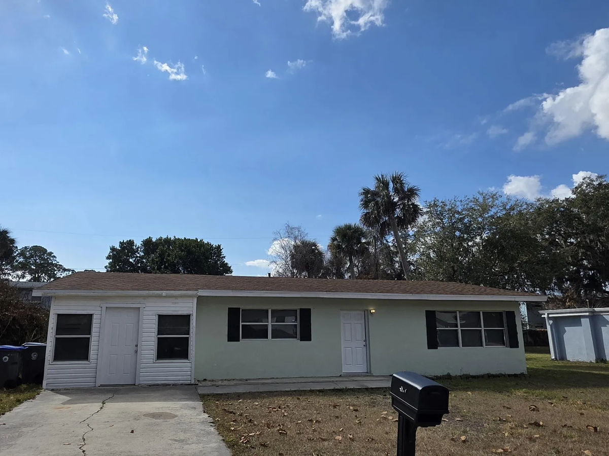 CASH DEAL IN TITUSVILLE, FL 32796