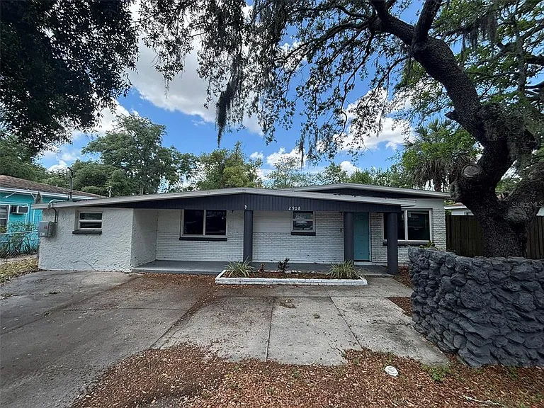 Cash Deal in TAMPA, FL 33610