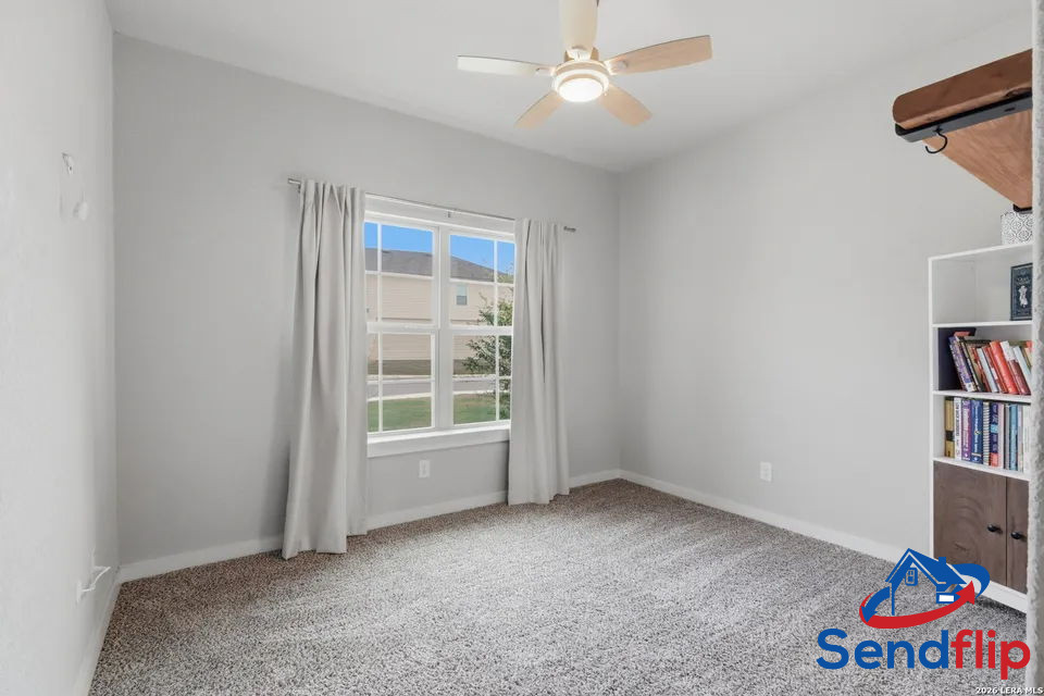 5BR Home in San Antonio , TX photo 3