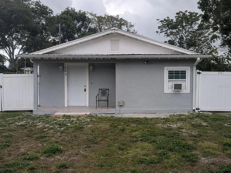 Off Market Orlando FL 32803 Two Separate Houses Plus RV Pad on One Lot 430K