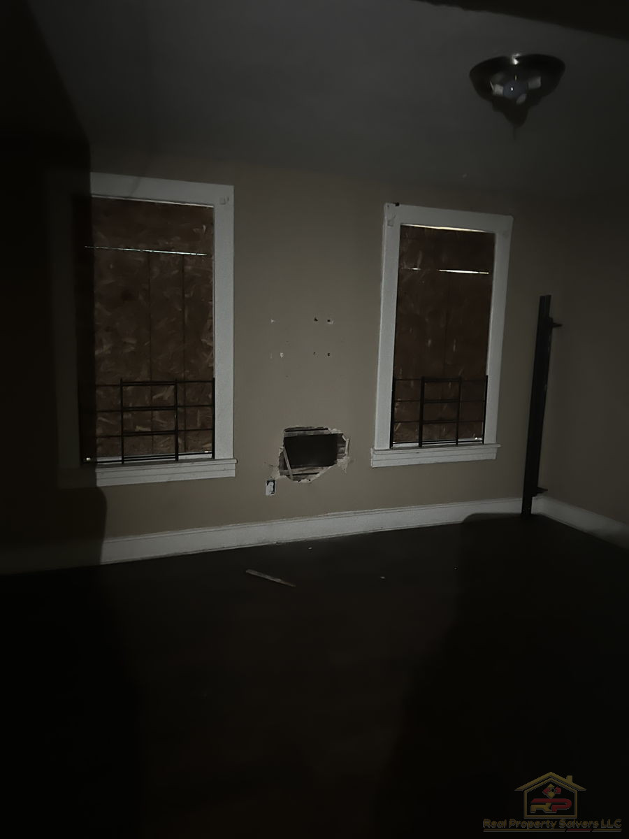 4BR Home in Baltimore , MD photo 2