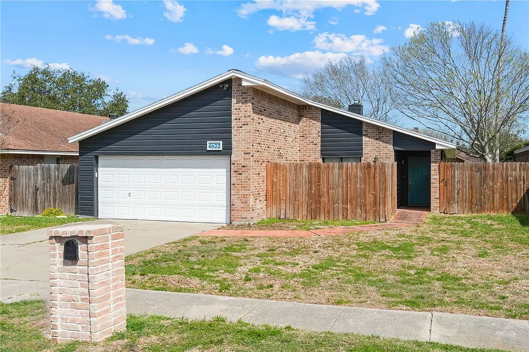 3BR Home in Corpus Christi , TX