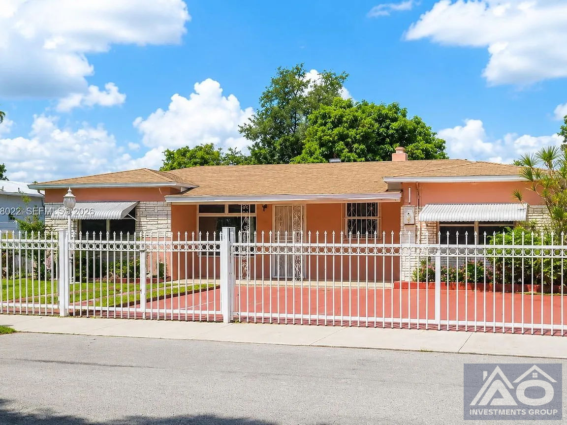 (MIAMI) 2 Beds / 1 Baths for 499k worth 690k!