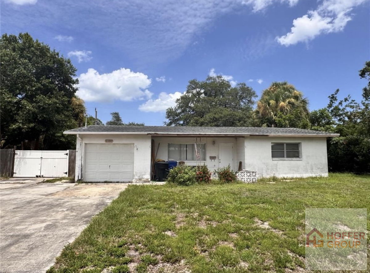 Saint Petersburg, FL 33703 | Cozy 2BR Home with Great Potential