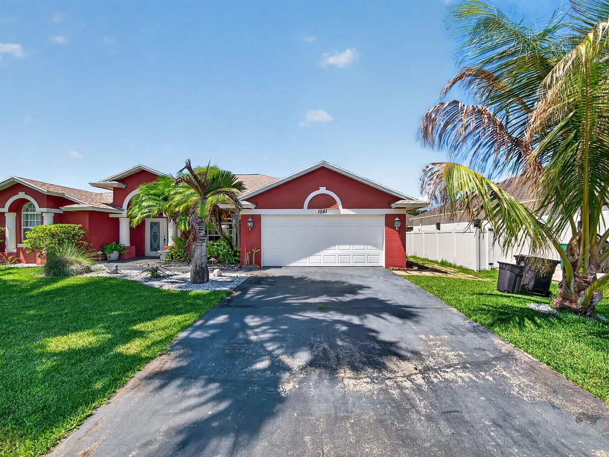 Cash Deal in PORT SAINT LUCIE, FL 34953