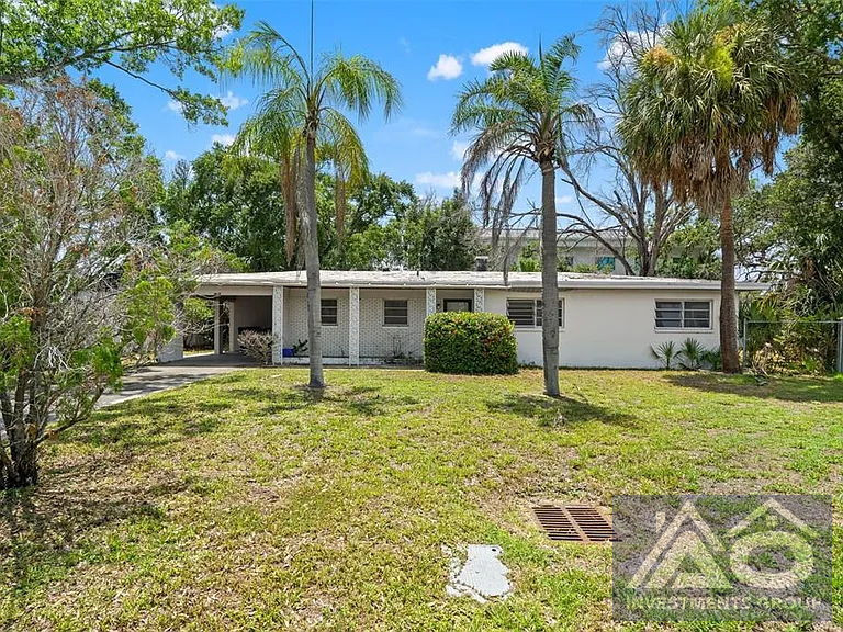 (TAMPA) 3 Beds / 2 Baths only for 359k!