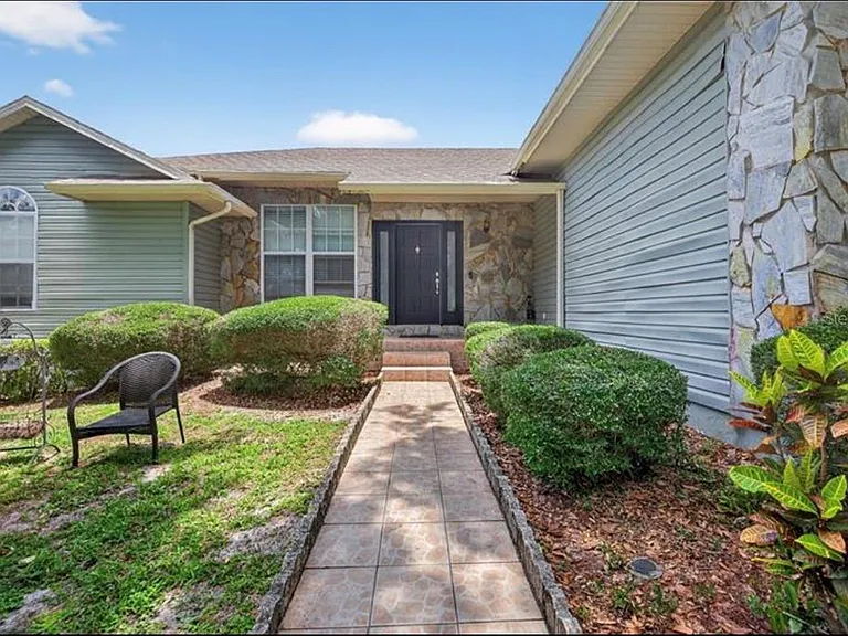 Cash Deal in LAKELAND, FL 33813