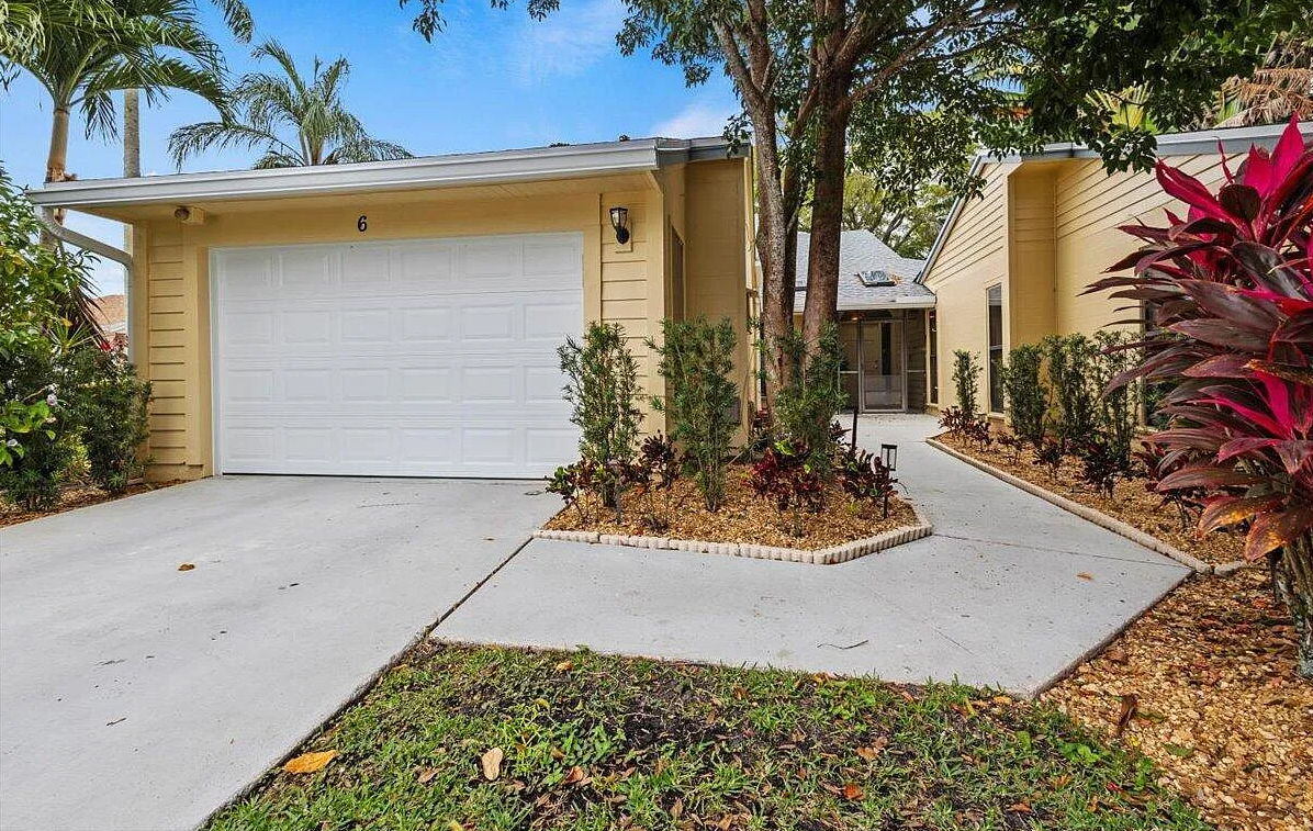 XXXX S Pine Court, West Palm Beach, FL 33418