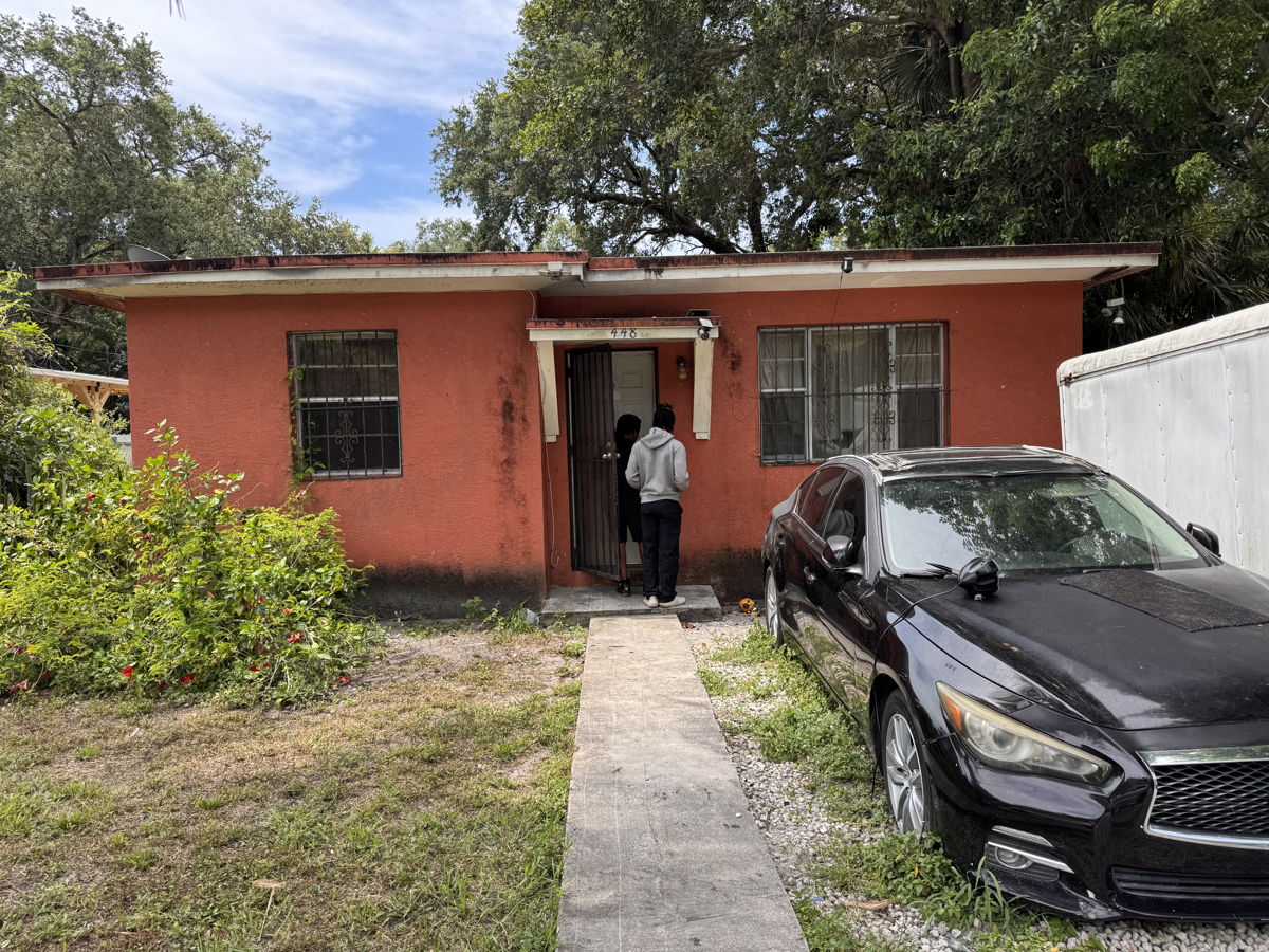 🔥 (Miami, FL)🚨 VALUE-ADD 4/3 DEAL! 🚨 Strong Flip Opportunity with Solid Spread! 🔥