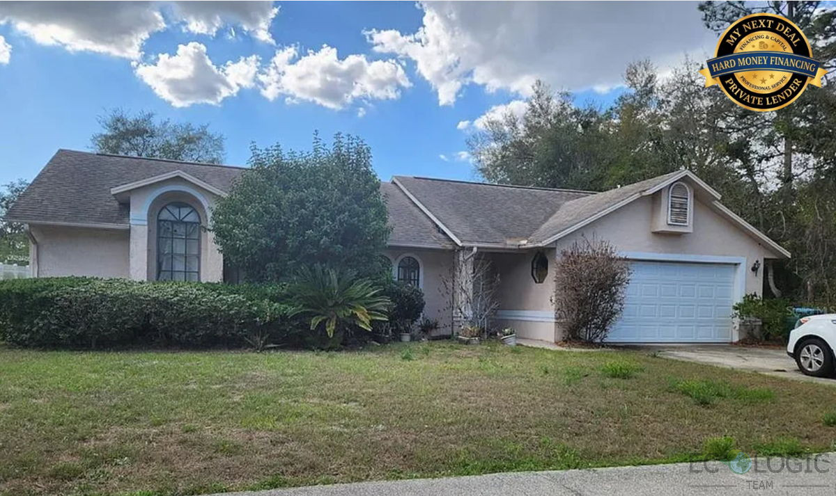 DELTONA | VALUE-ADD OPPORTUNITY | SPACIOUS LAYOUT IN 1231 Gage Ave, Deltona, FL 32738