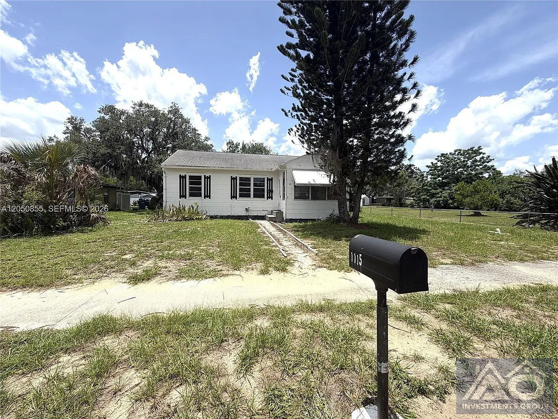 (SEBRING) 3 Beds / 1 Bath only for 99k!