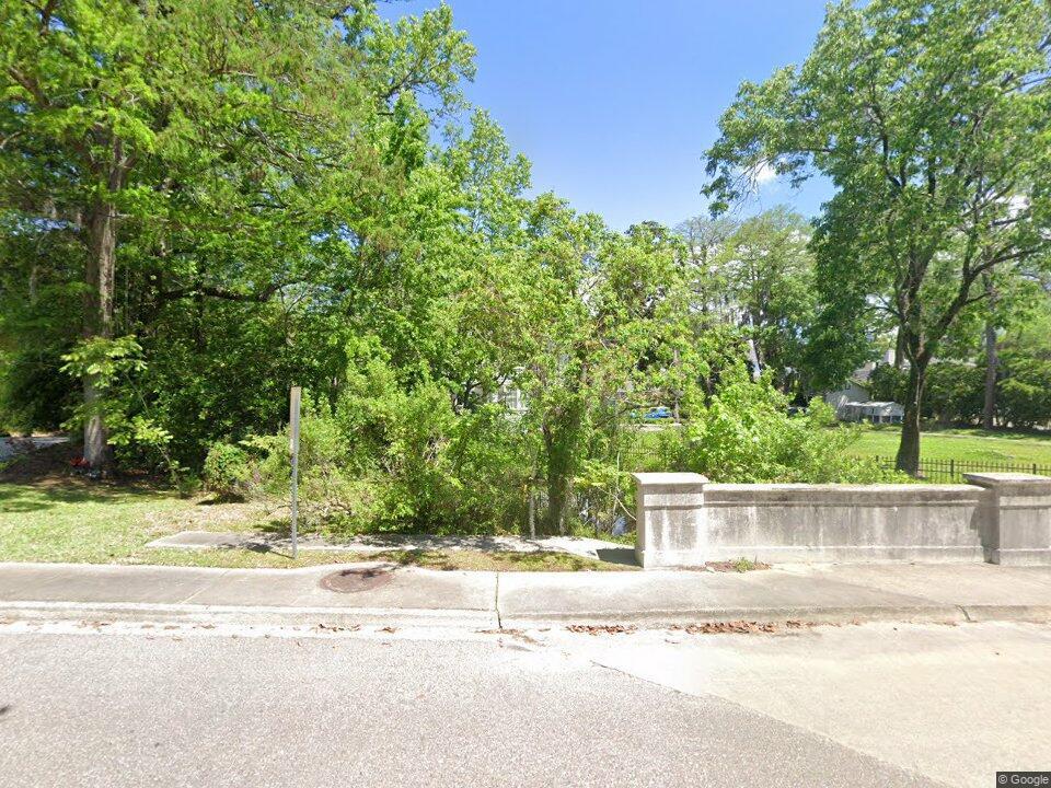 4335 🔥 (Jacksonville, FL)🚨 AVONDALE GEM! 🚨 3/3 Light Rehab with Strong Upside Near River! 🔥