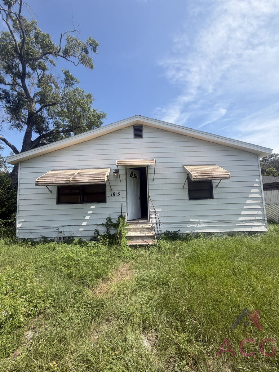Tampa, FL- Strong Value-Add with Solid Upside!