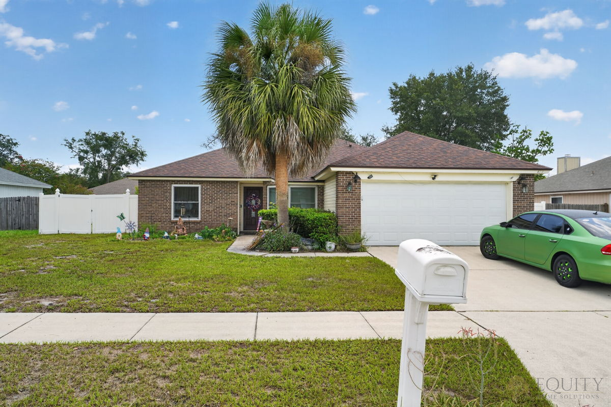 Spacious 3-Bedroom Pool Home with Jacuzzi & 2-Car Garage | Orange Park, FL
