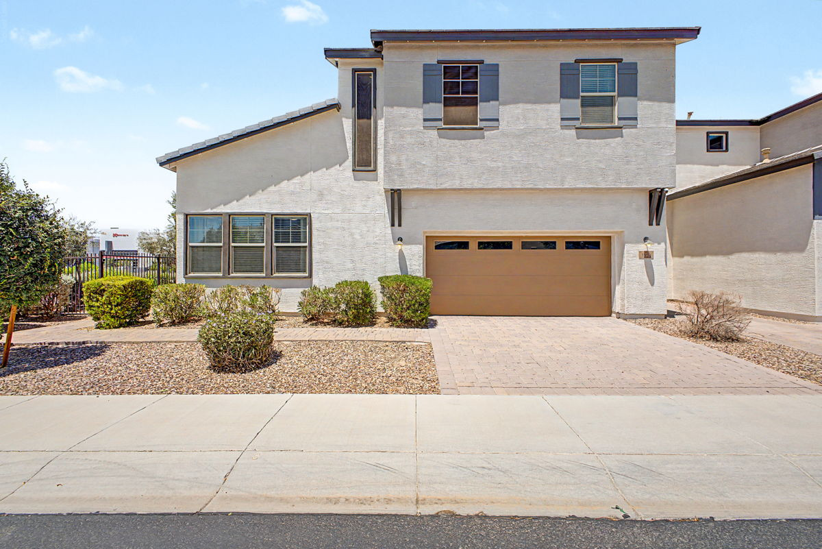 2BR Home in Chandler , AZ