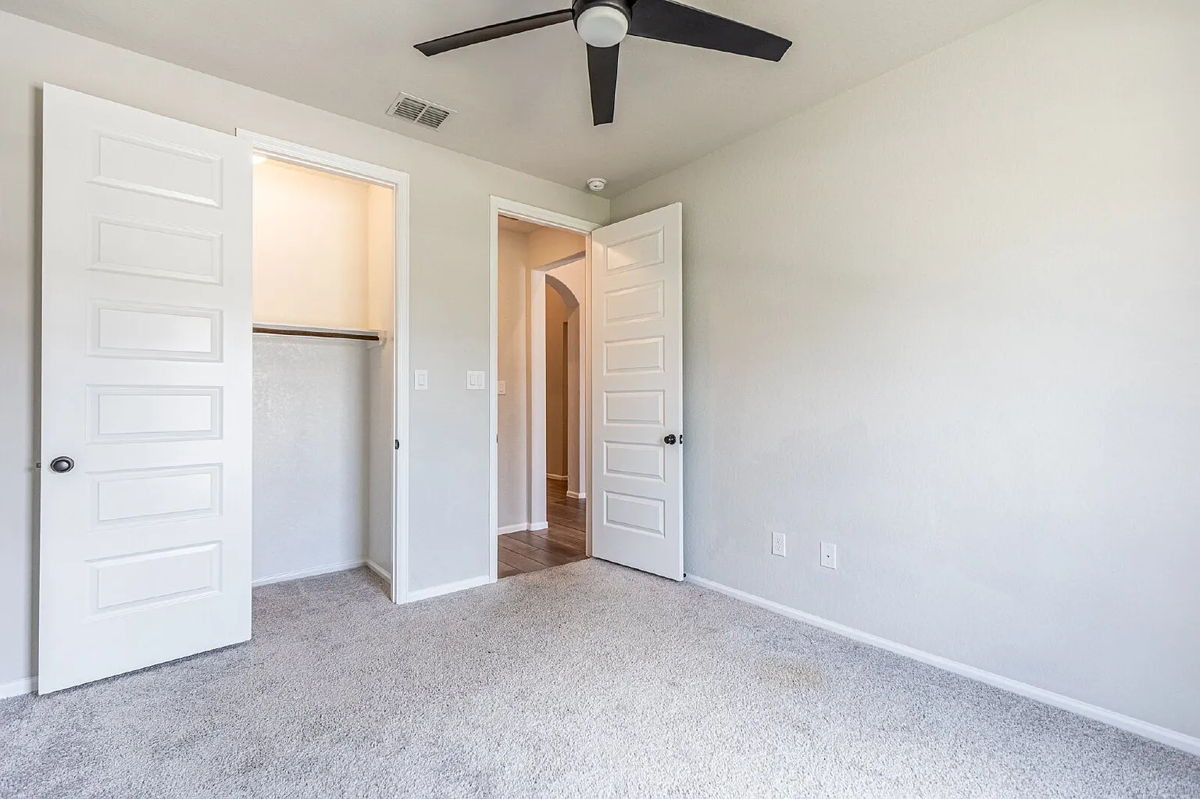 4BR Home in San Antonio , TX photo 6