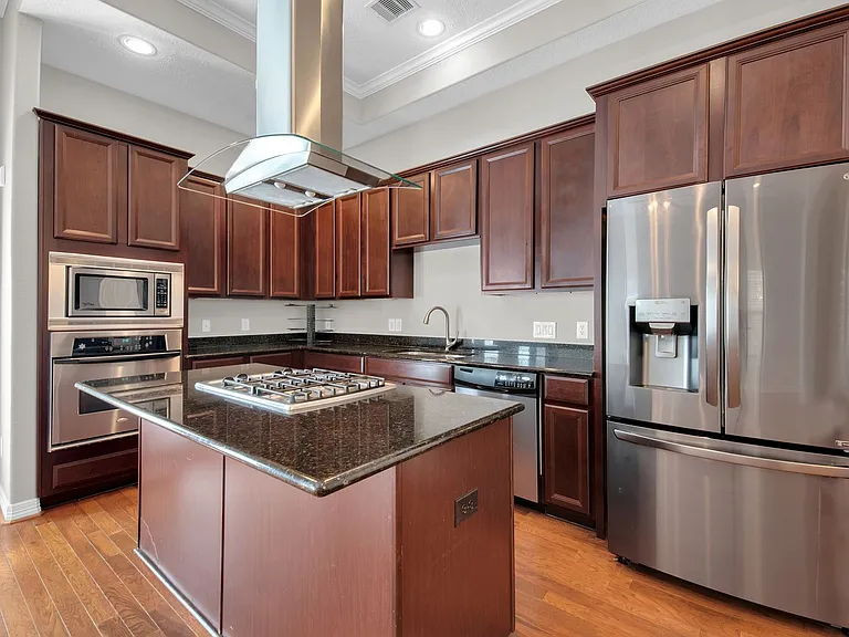 3BR Home in Houston , TX photo 9