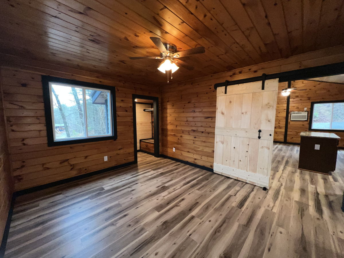 Renovated Mountain Cabin on 2 Acres in Ellijay, GA photo 3