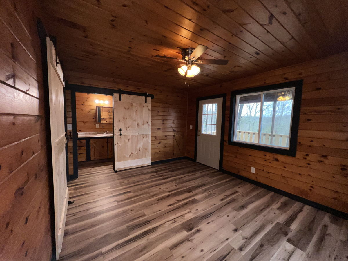 Renovated Mountain Cabin on 2 Acres in Ellijay, GA photo 4