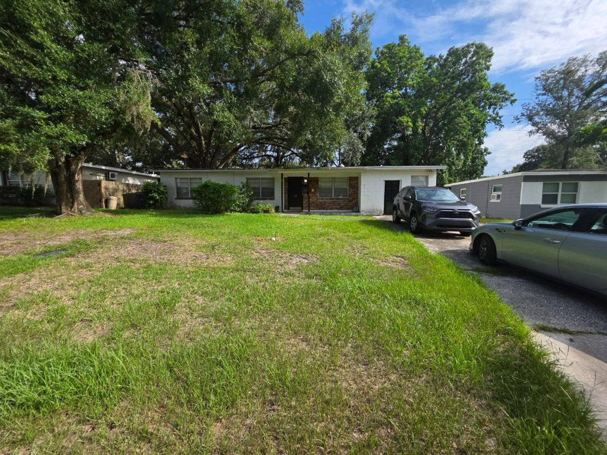 RARE TAMPA BLOCK RANCHER | 4 BD POTENTIAL | STRONG FIX & FLIP OPPORTUNITY (NOT IN MLS)