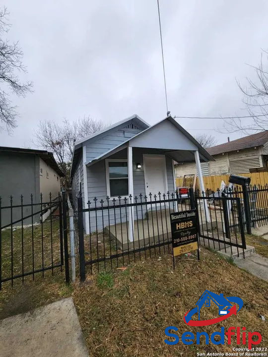 2BR Home in San Antonio , TX photo 2