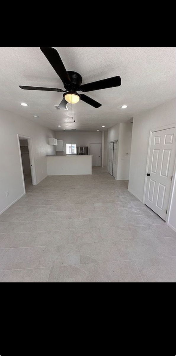 6BR Home in Tucson , AZ photo 9