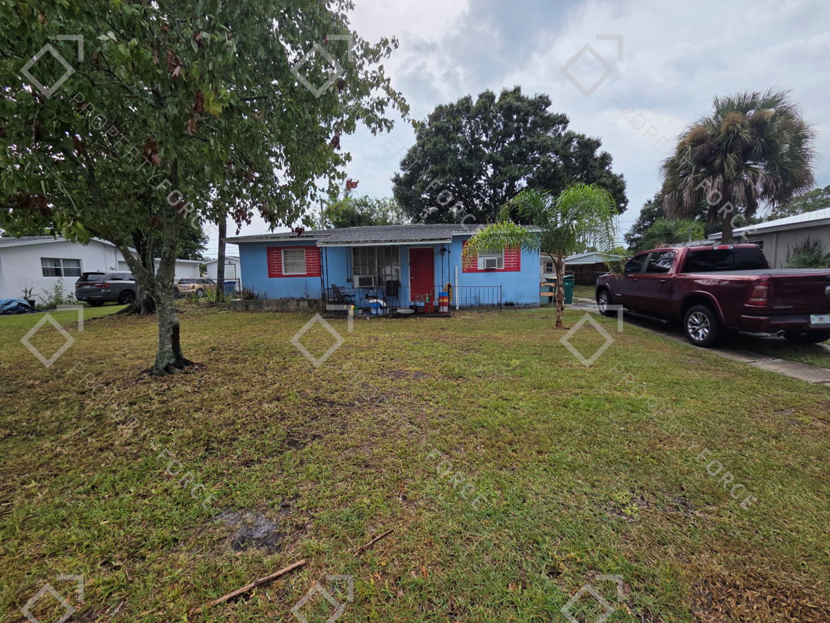 🚨 FIX & FLIP OR BUY & HOLD under 110K🏡 3/1.5 in MELBOURNE, FL🏡