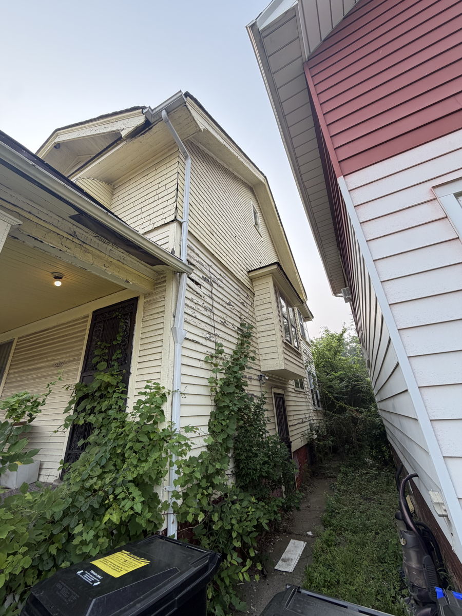 Off market investment property! 1530 Hazelwood st Detroit, Michigan 48206 photo 2
