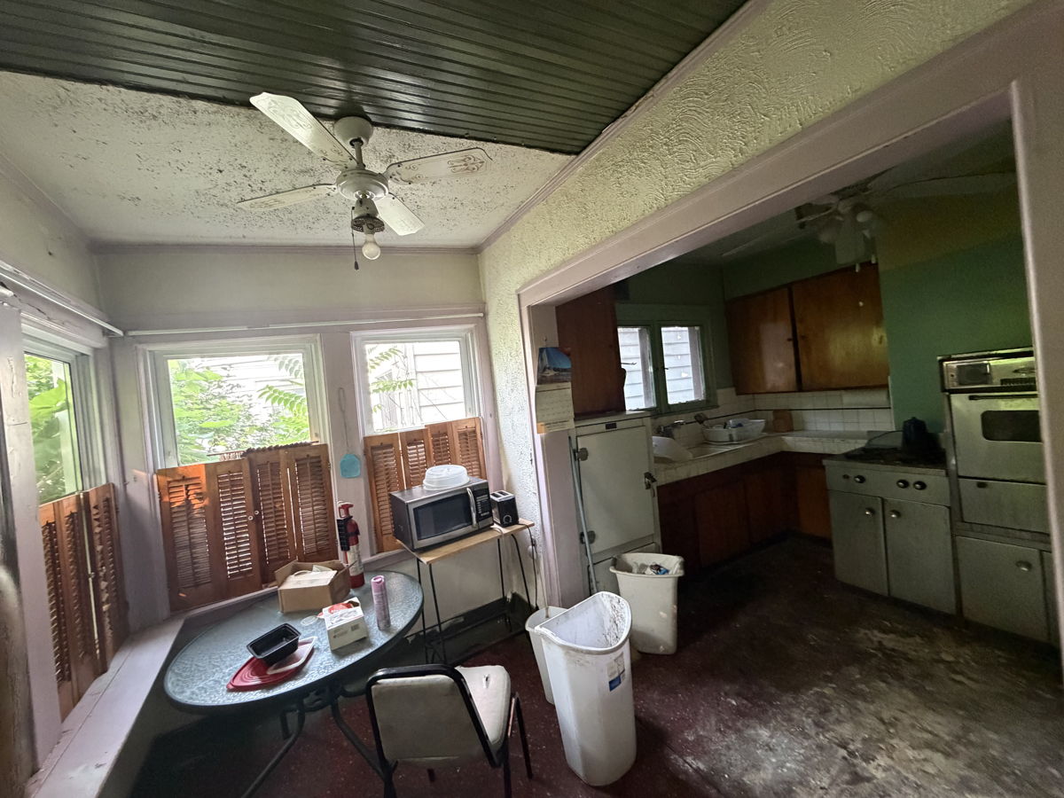Off market investment property! 1530 Hazelwood st Detroit, Michigan 48206 photo 6
