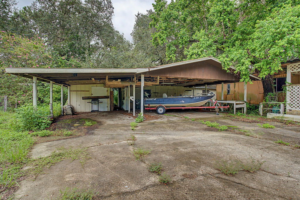 Dirt Cheap Manufactured Home Renovate or Build New!