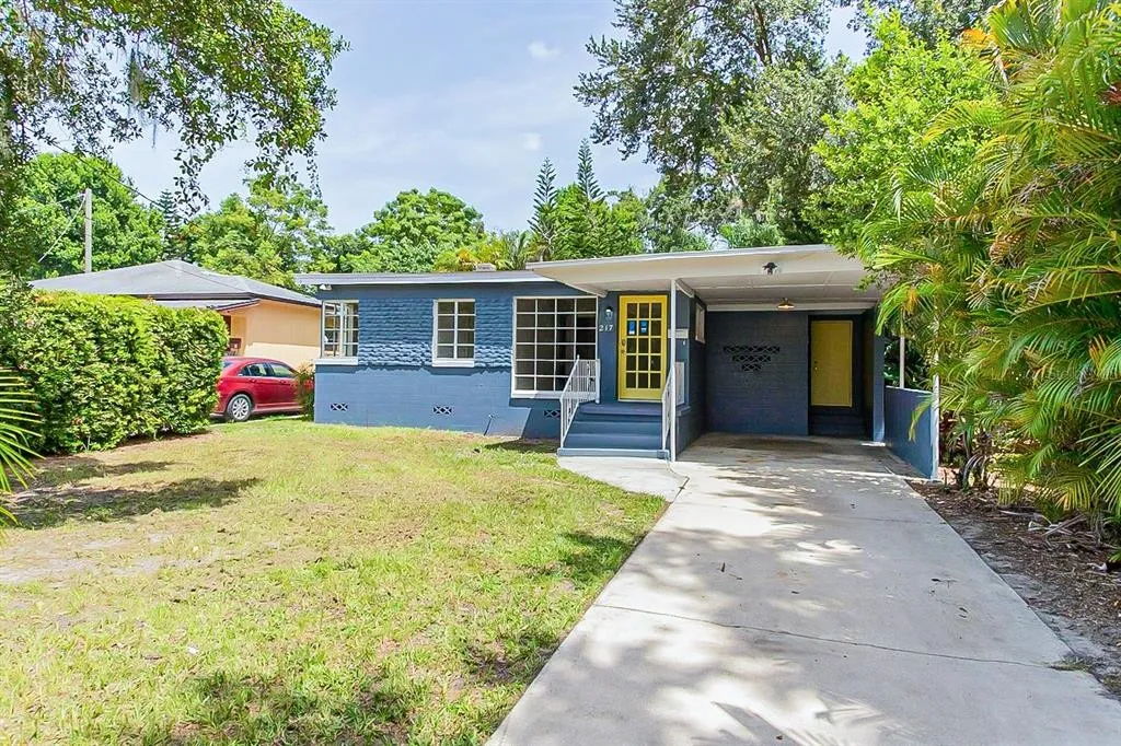 Prime Location Renovated 2B/1Ba