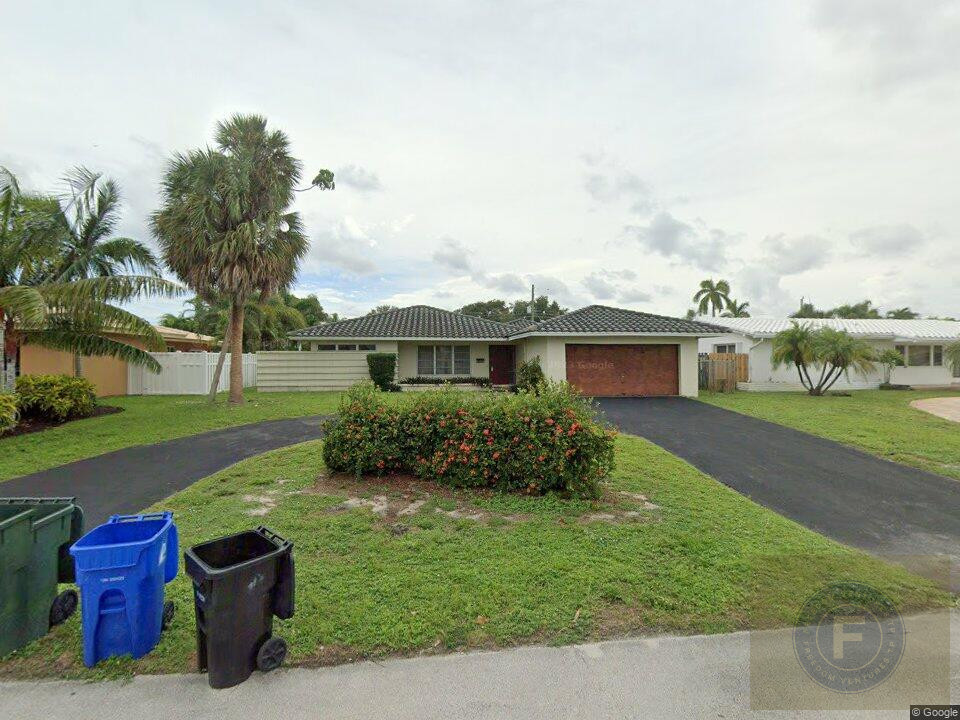 GREAT FIX AND FLIP OR BUY AND HOLD IN 2000 NE 55th St, Fort Lauderdale, FL 33308