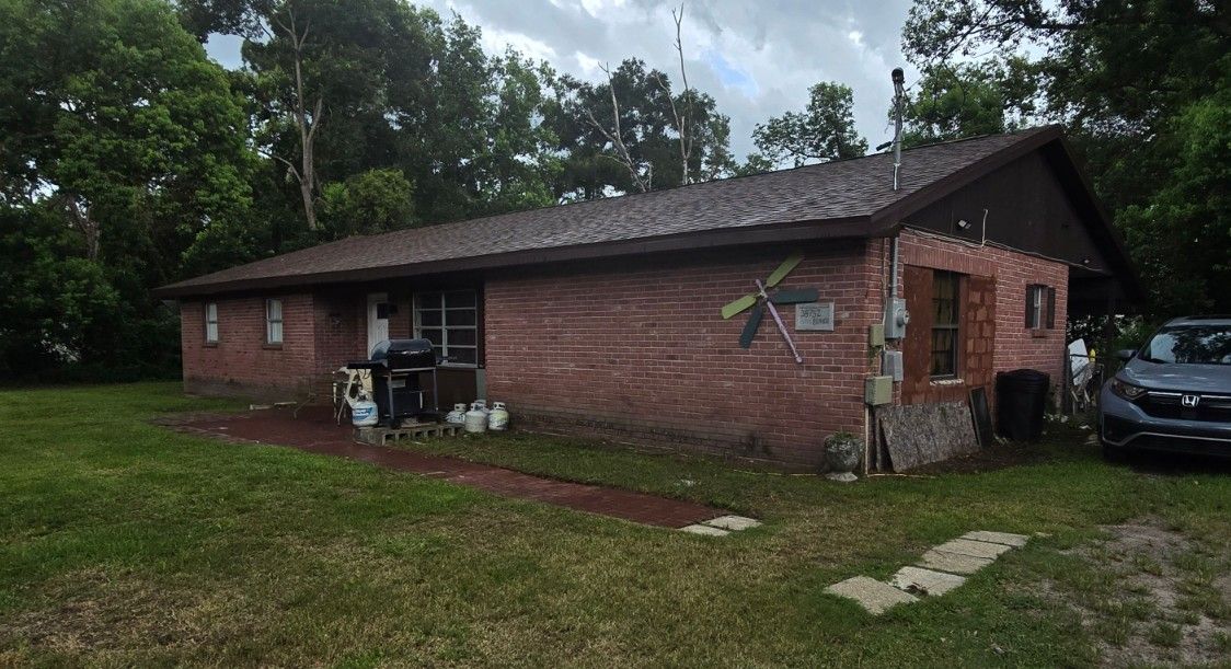 π° $115K+ SPREAD IN ZEPHYRHILLS! 4/2 BLOCK HOME ON 1/2 ACRE! π°