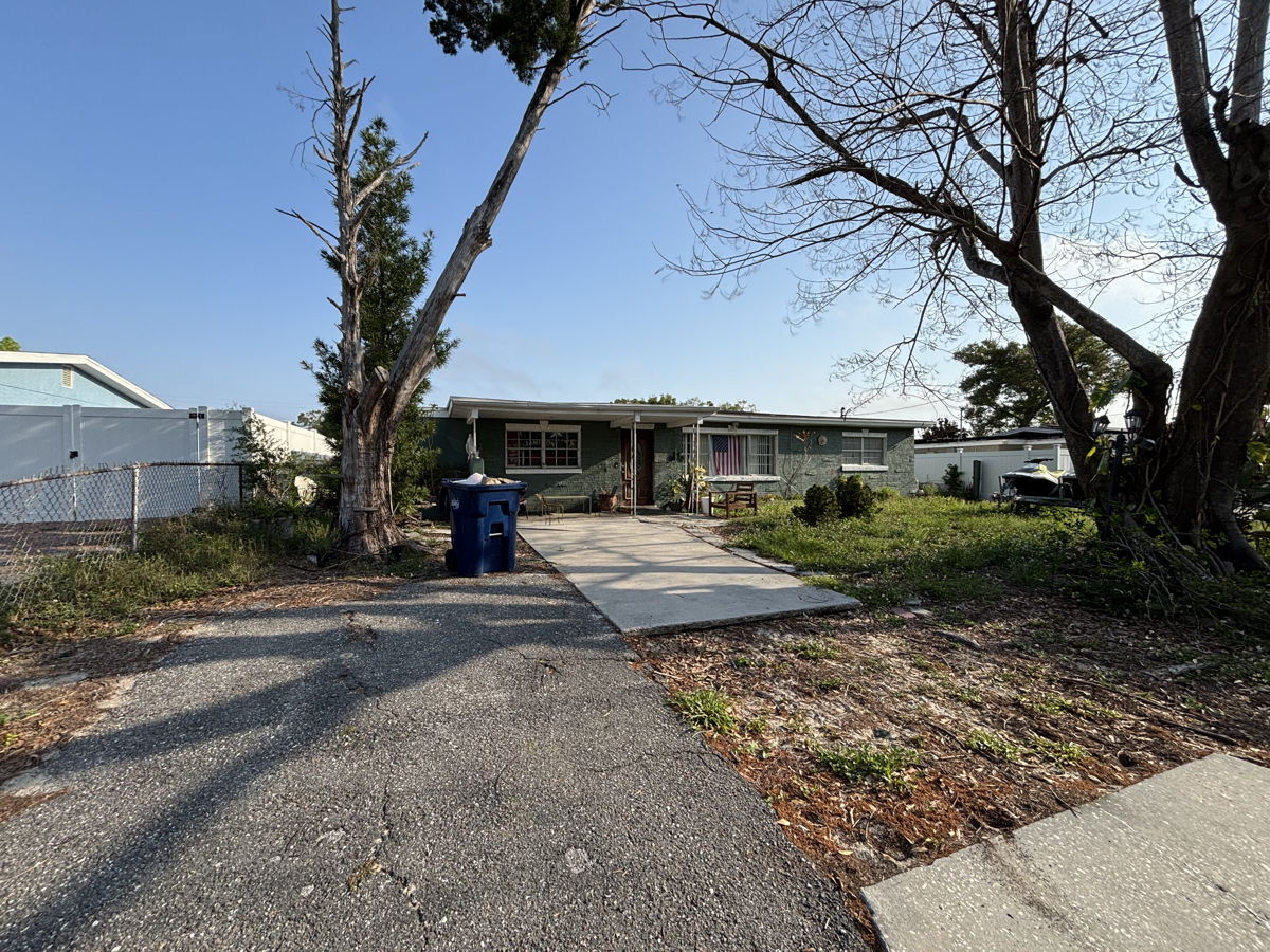 ✩ Tampa FL ✩ W. Elm Street ✩ Hillsborough County ✩ 33604