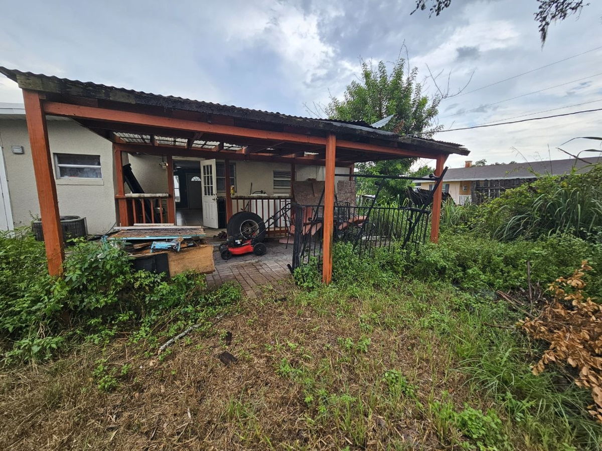 Kissimmee, FL 34741 | PP: 185k | ARV: 285k | Light rehab