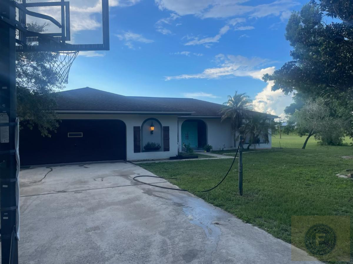 GREAT FIX AND FLIP OR BUY AND HOLD IN 3500 Hidden Valley Cir, Punta Gorda, FL 33982
