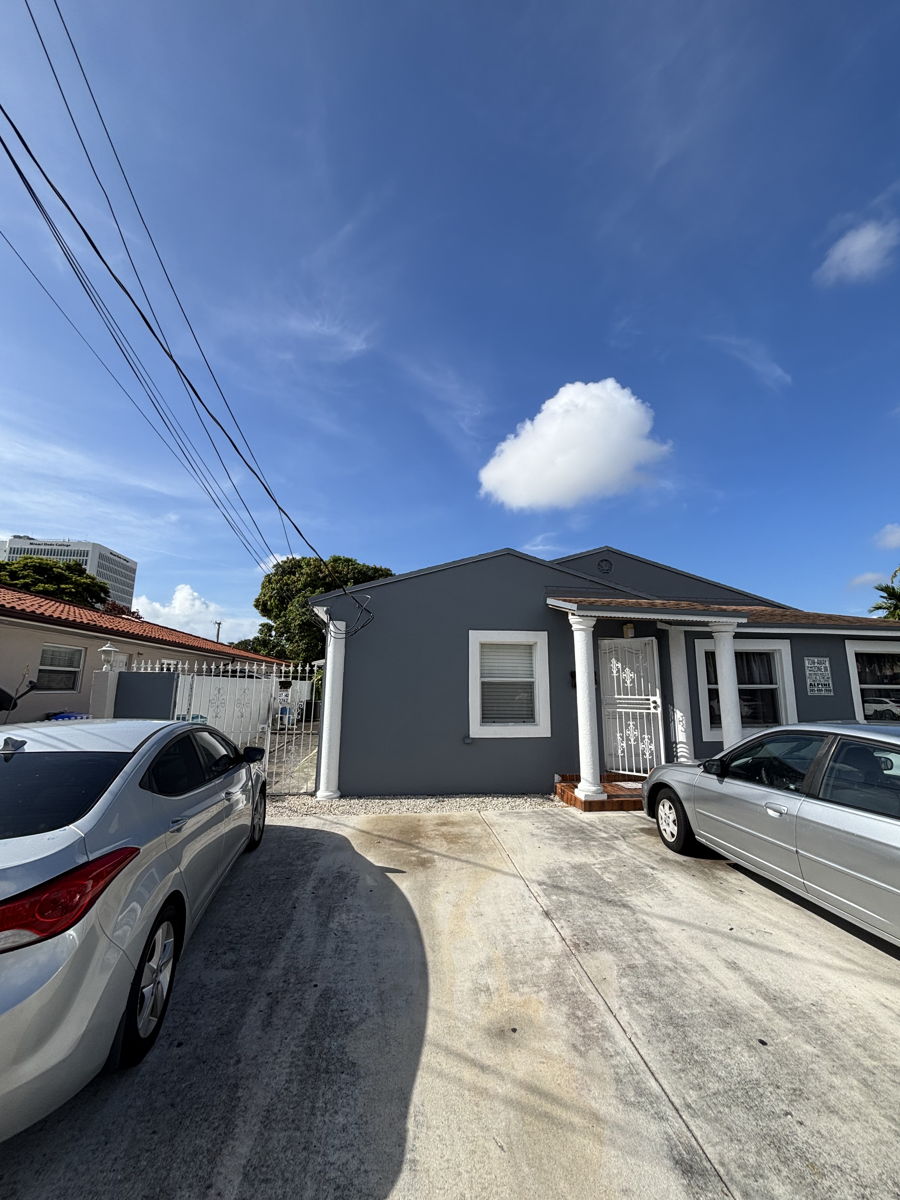 🏢 Income-Producing 5-Unit Multifamily Property