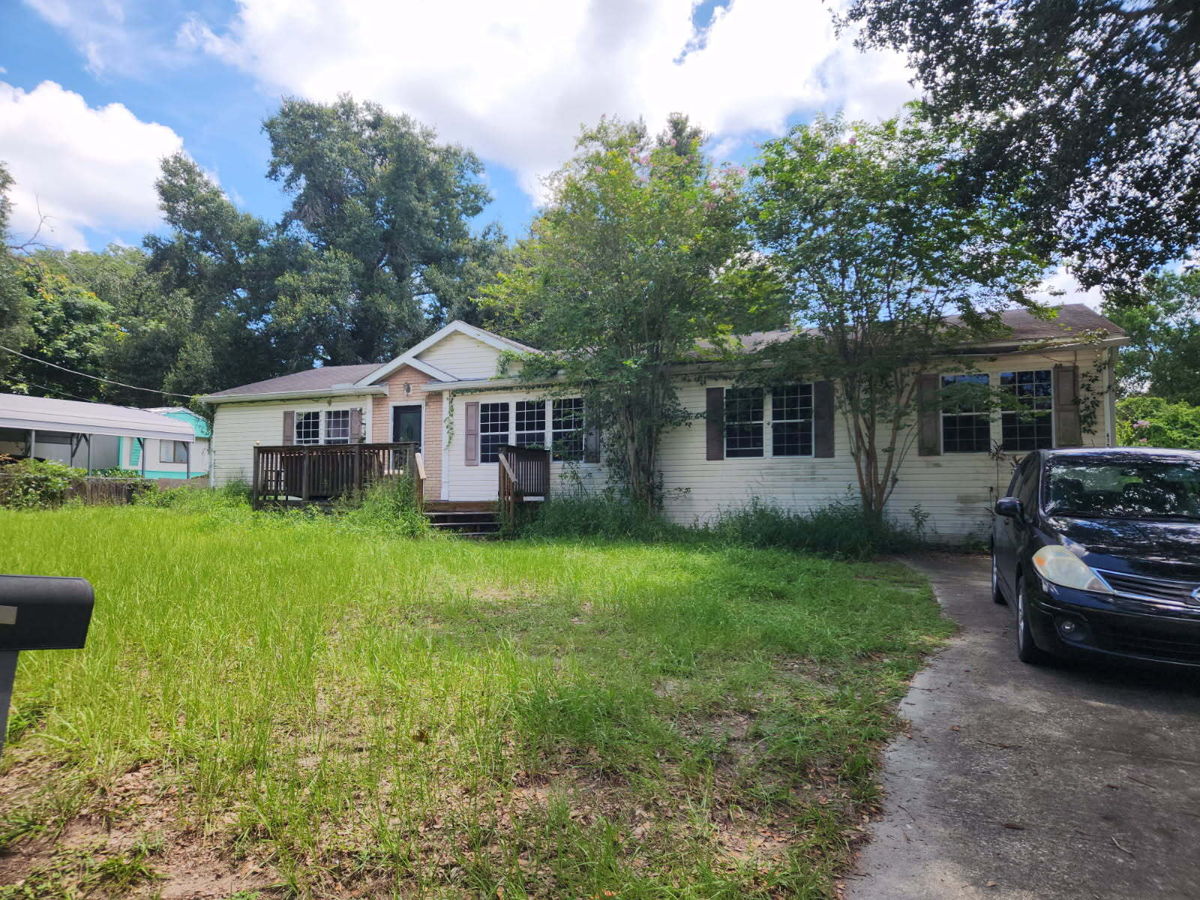 Tampa 33610 — 3/2 1,690 SF on 1/4 ACRE | $130K | ARV $240K