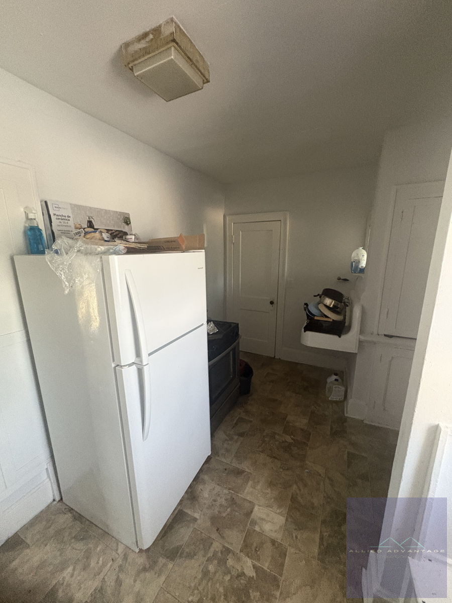 6BR Home in Muskegon , MI photo 4
