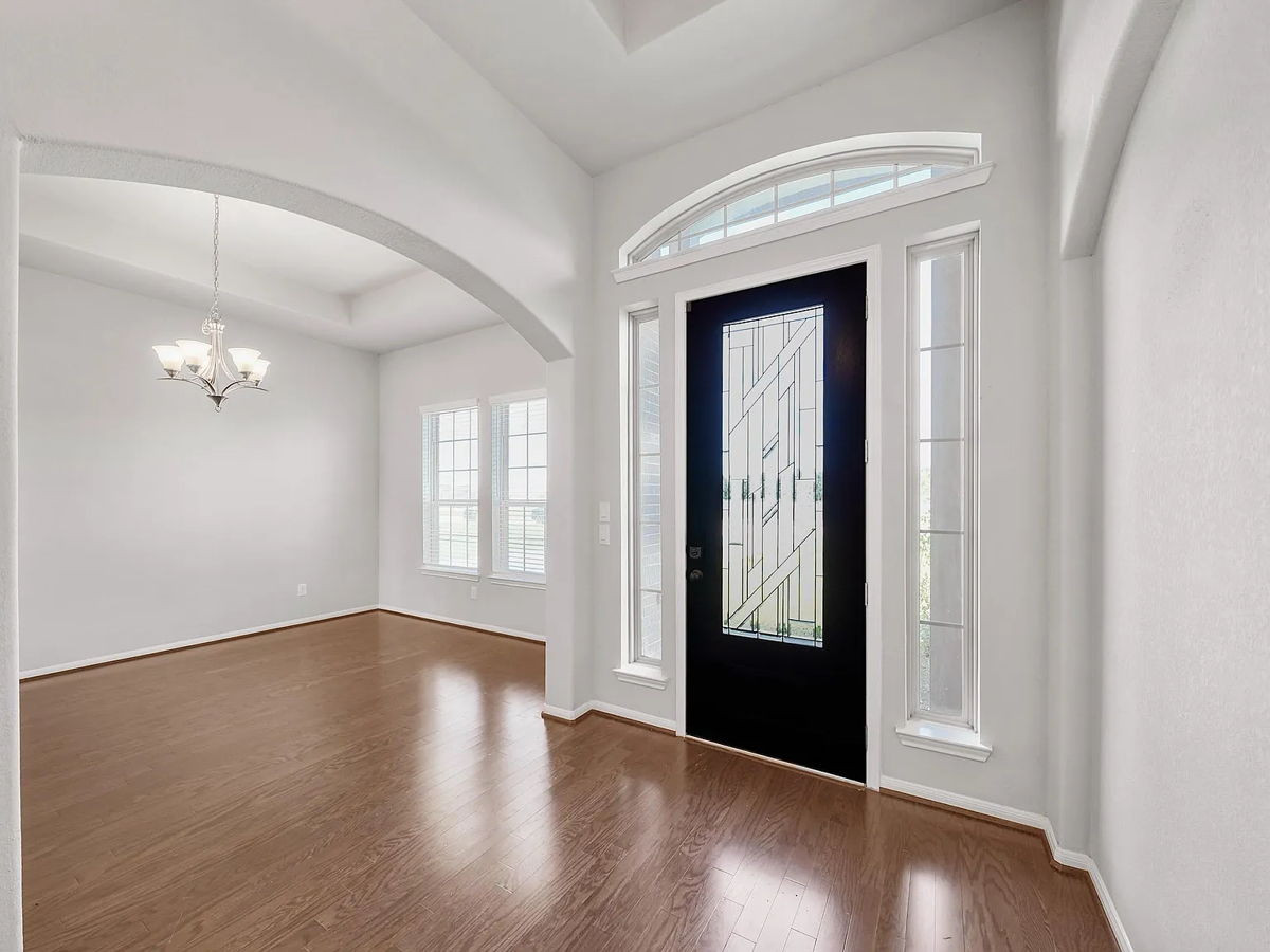 4BR Home in Needville , TX photo 6