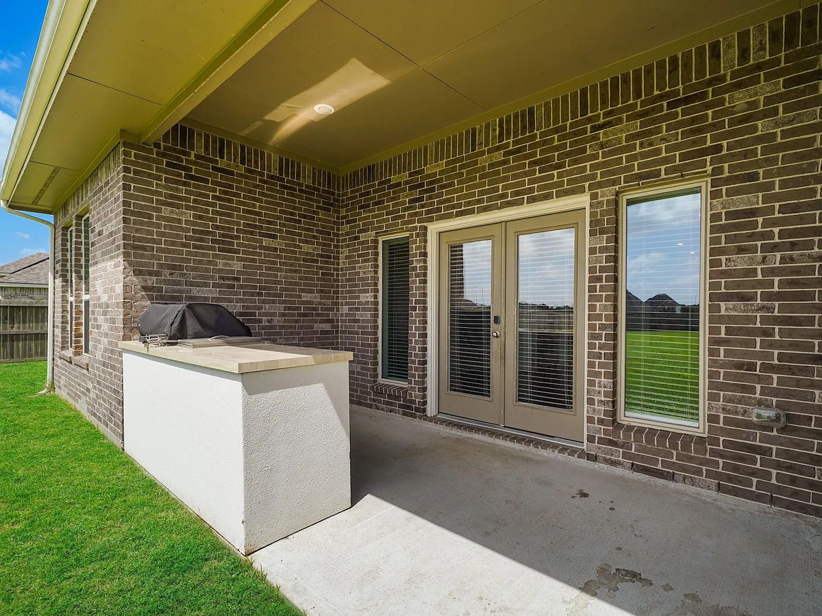 4BR Home in Needville , TX photo 7