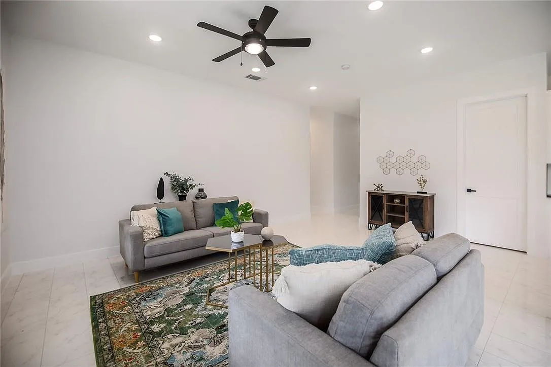 4BR Home in Bastrop , TX photo 6