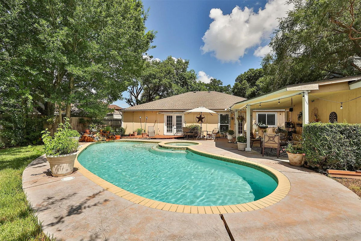 4BR Home in Houston , TX photo 5