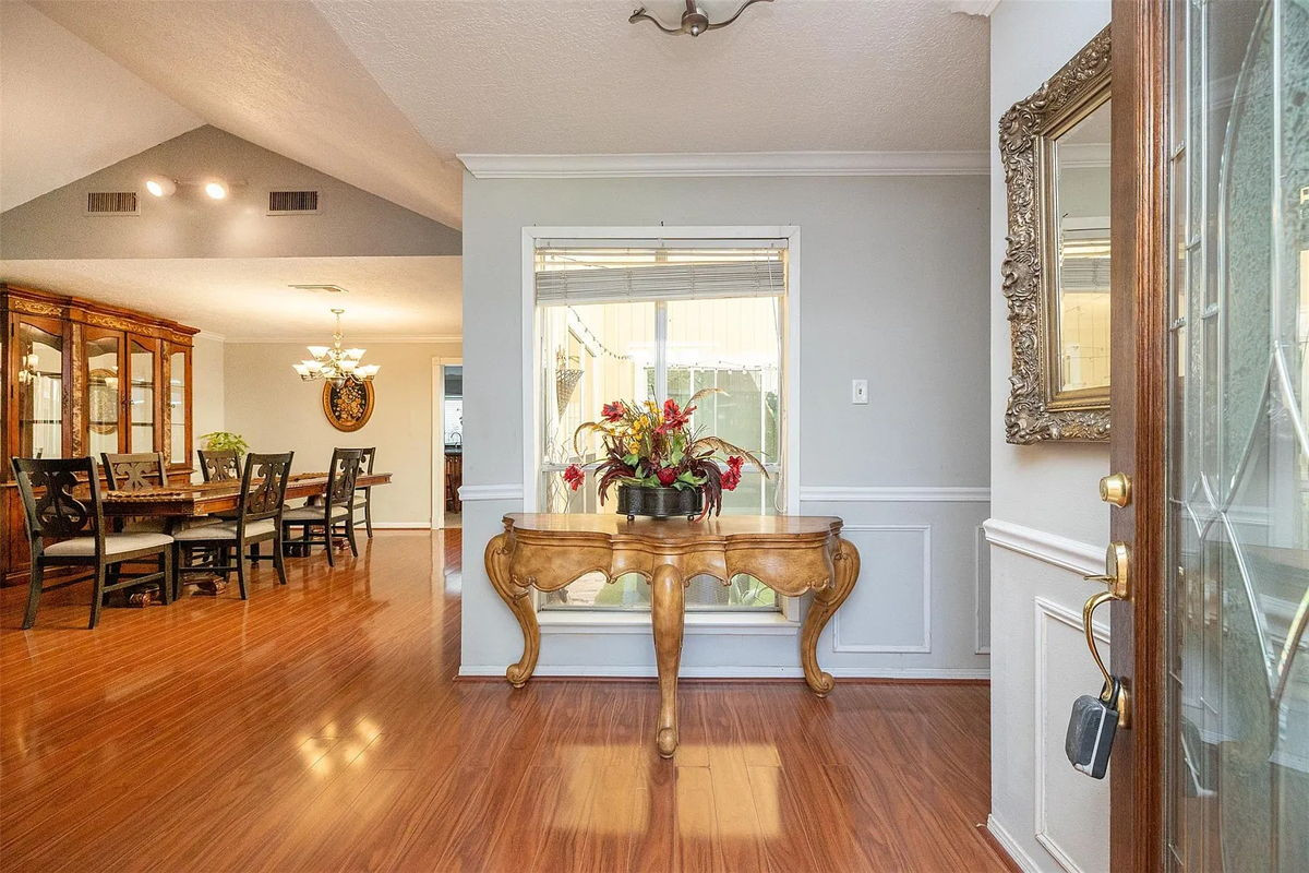 4BR Home in Houston , TX photo 6