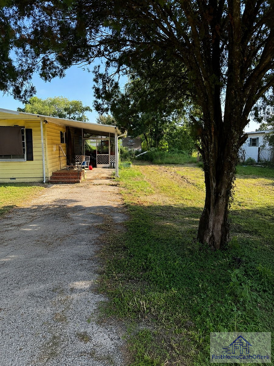 π‘ (Zephyrhills) 2/2 Mobile Home | π 4-Year-Old Roof | π Carport | πΏ Screened Porch(Zip 33540)