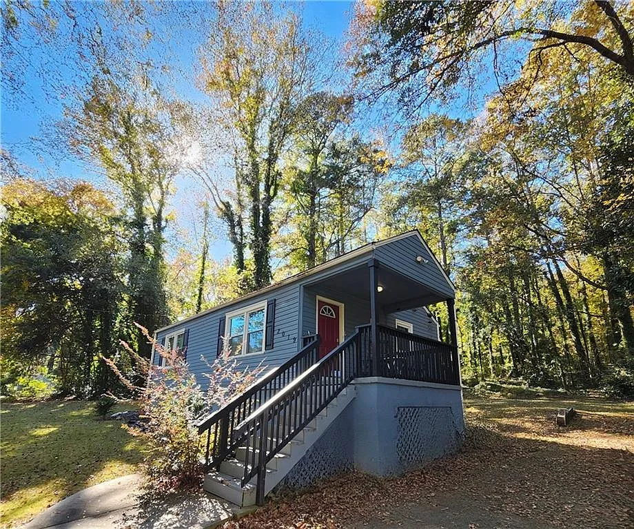 2BR Home in Atlanta , GA photo 3
