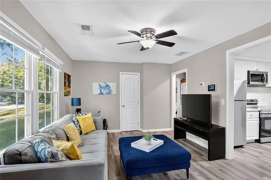 2BR Home in Atlanta , GA photo 8