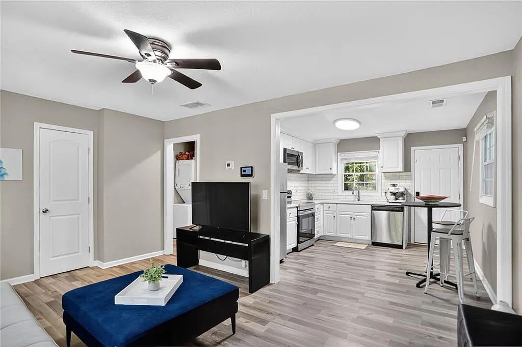 2BR Home in Atlanta , GA photo 9
