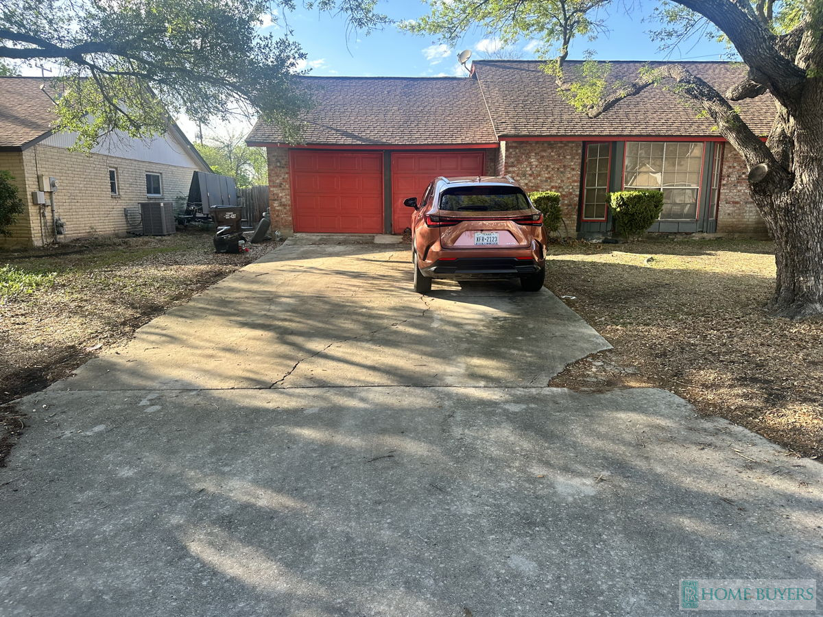 3BR Home in San Antonio , TX photo 2